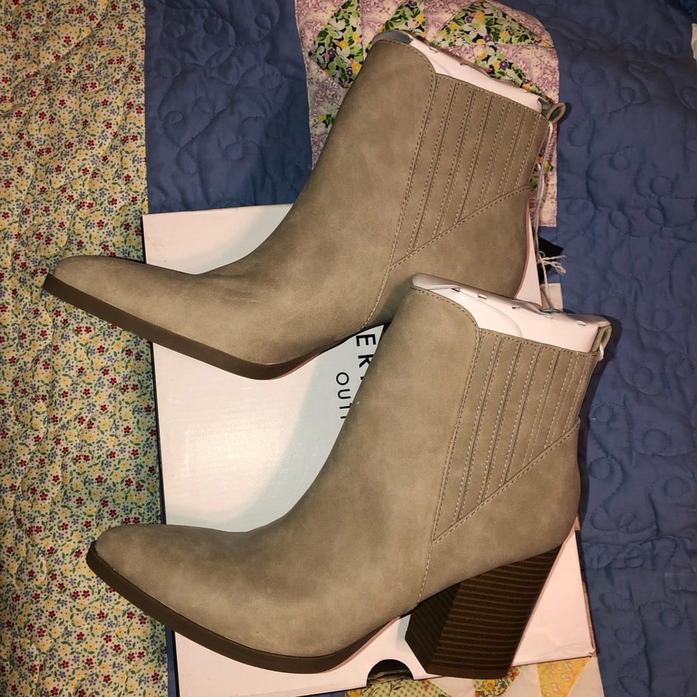 American Eagle Fall Booties